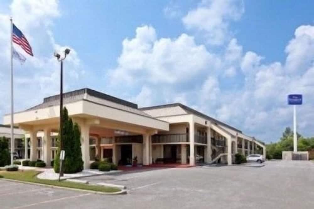 Baymont Inn & Suites Флоренс Экстерьер фото